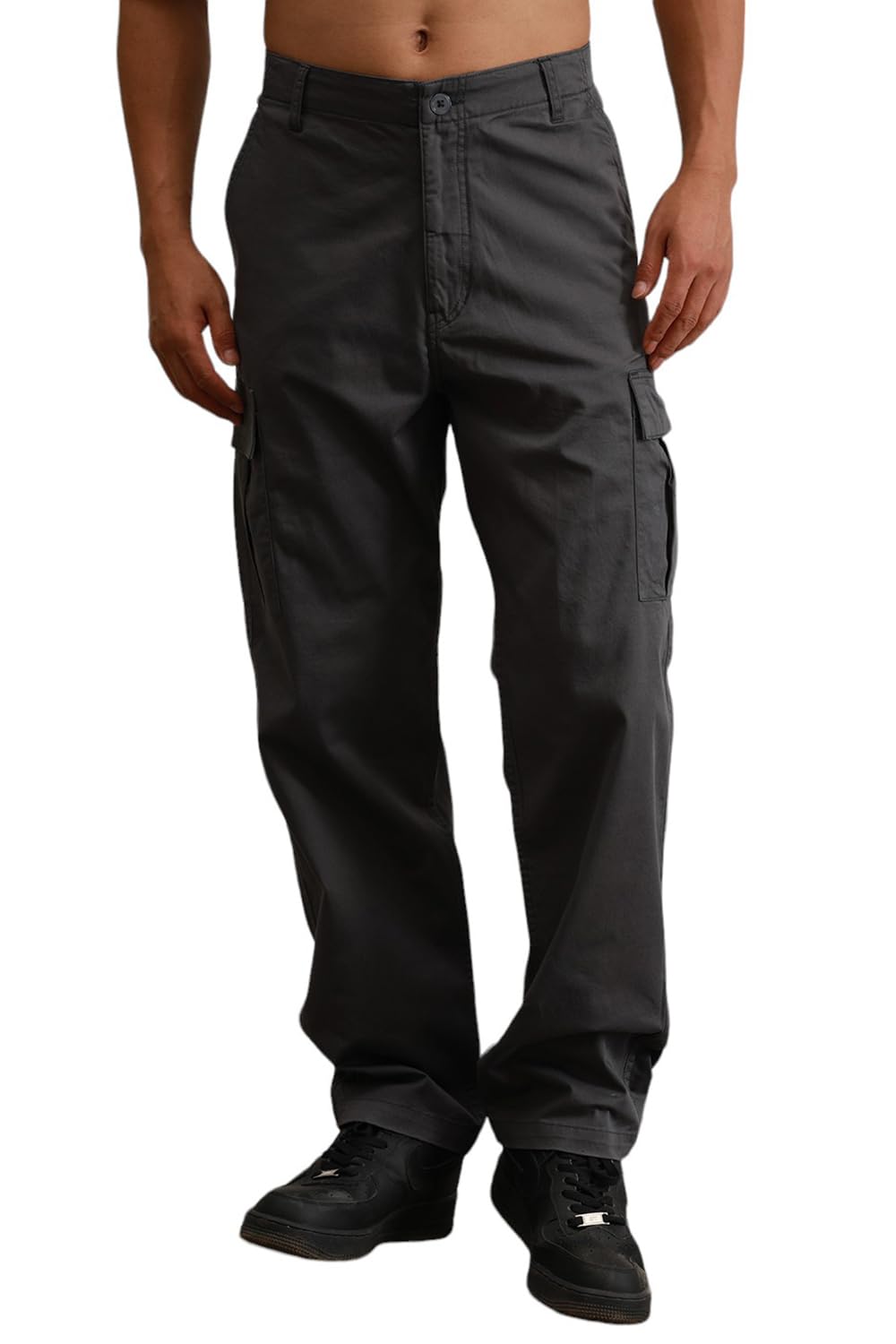 Hubberholme Men Charcoal Cotton Loose Fit Mid-Rise Trousers