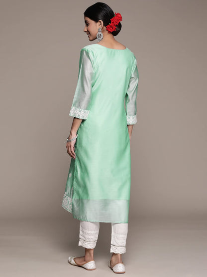 ishin Women Kurti