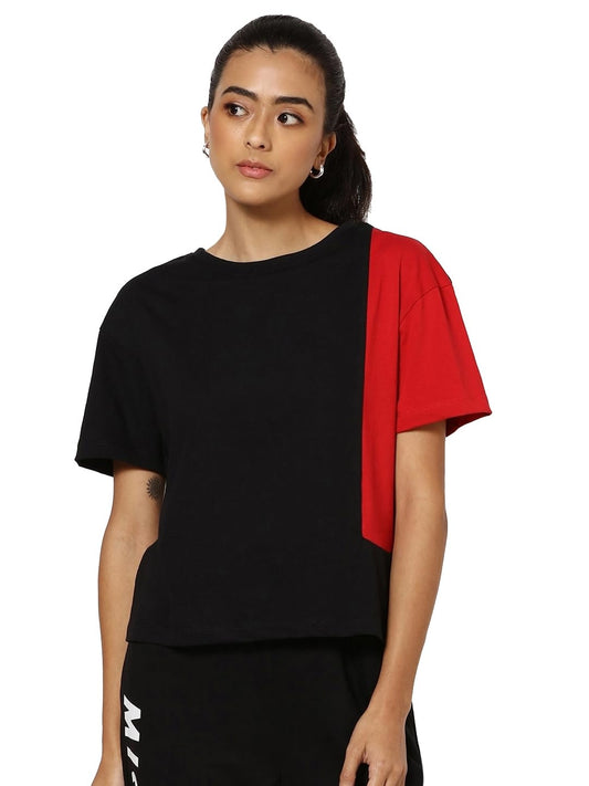 Bewakoof Official Disney Merchandise Womens Graphic Printed Oversized Fit Half Sleeve Round Neck Cotton Short Top_440243_Black_