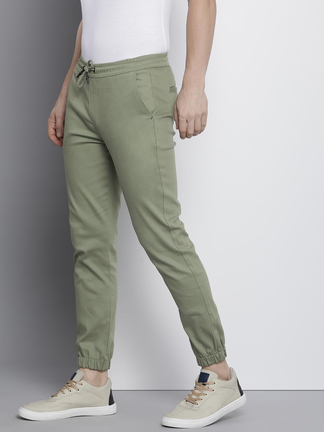 The Indian Garage Co Men Slim Fit Solid Mid-Rise Stretchable Chino Joggers Oil Green