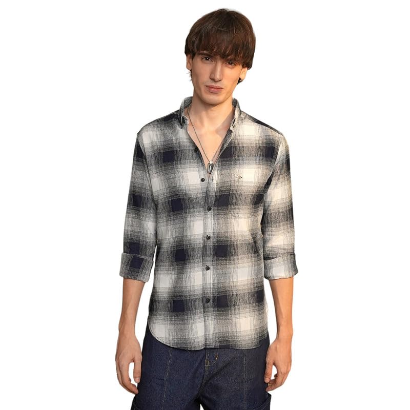 Campus Sutra MenS Charcoal Black & Ivory White Ombre Buffalo Check Shirt | Casual Wear | Spread Collar | Long Sleeve | Button C