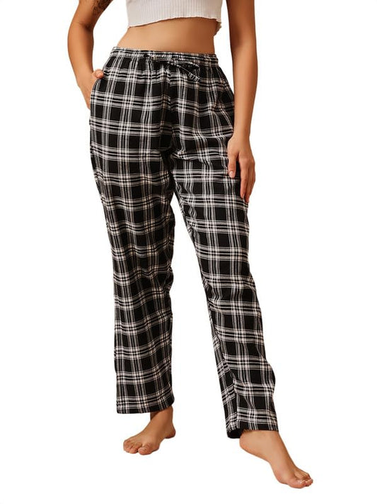 Clovia Womens Cotswool Checkered Winterwear Pyjama With Pocket (LB0200D13_Black_XXL)