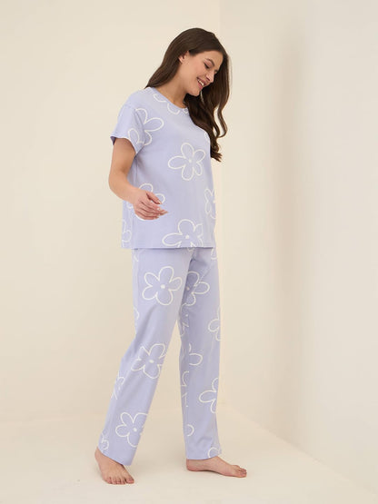 Sweet Dreams Women Printed Pyajama Set Lilac