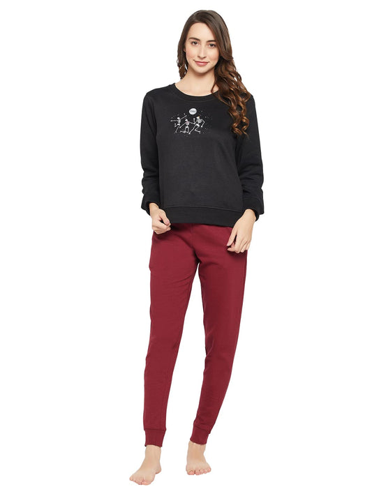 Clovia Womens Fleece Chic Basic Cuffed Joggers & Graphic Print Sweatshirt Set(COMLS0555_Maroon,Black_XXL)