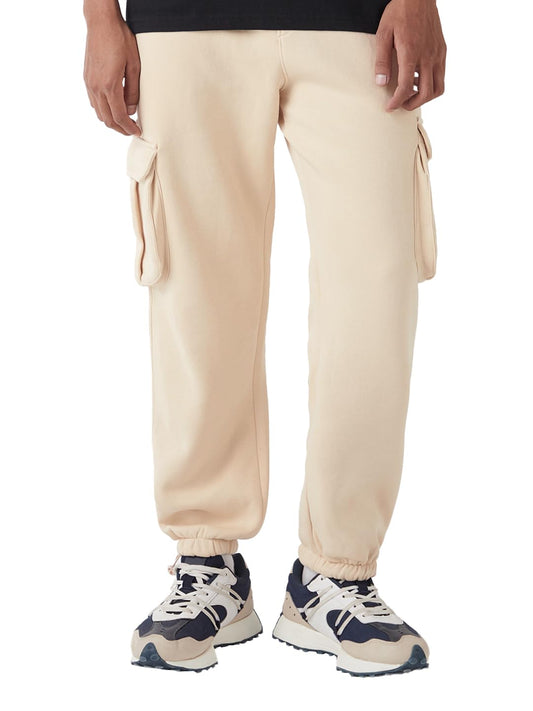 Bewakoof Mens Mid Rise Heavy Duty 1.0 Solid Oversized Fit Fleece Cargo Joggers_646504_Brown_M
