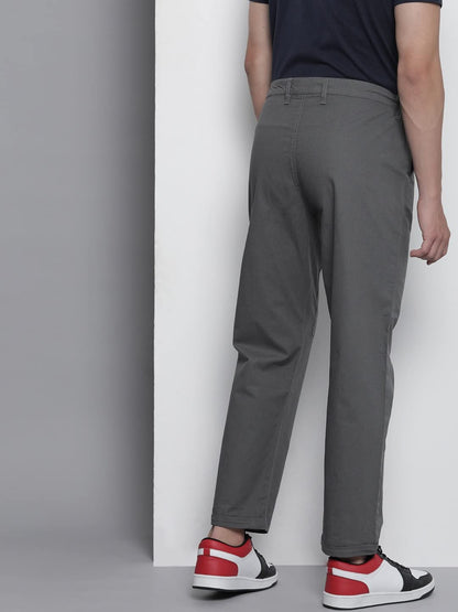 The Indian Garage Co Men Relaxed Fit Solid Mid-Rise Trousers Ash Grey