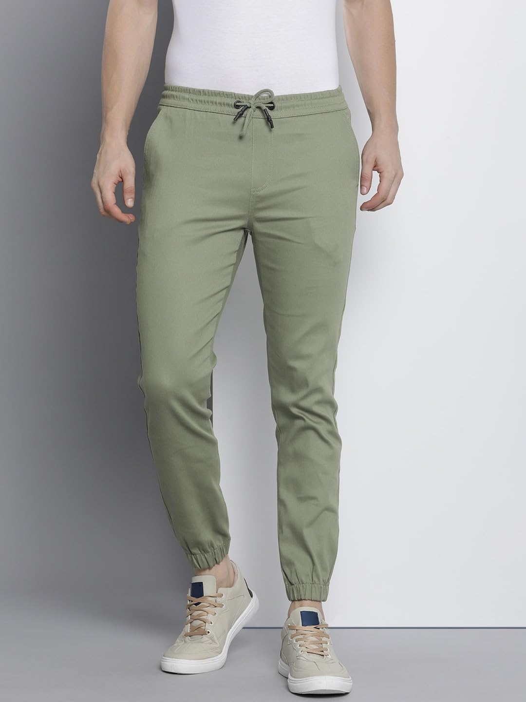 The Indian Garage Co Men Slim Fit Solid Mid-Rise Stretchable Chino Joggers Oil Green