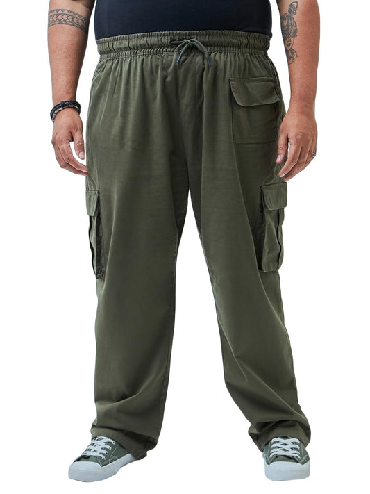Bewakoof Mens Solid Oversized Fit Cotton Blend Plus Size Cargo Pants_609779_Green_40