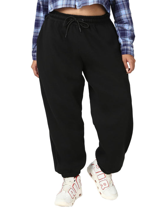 Bewakoof Womens Solid Super Loose Fit Cotton Blend Plus Size Joggers_605588_Black_5XL