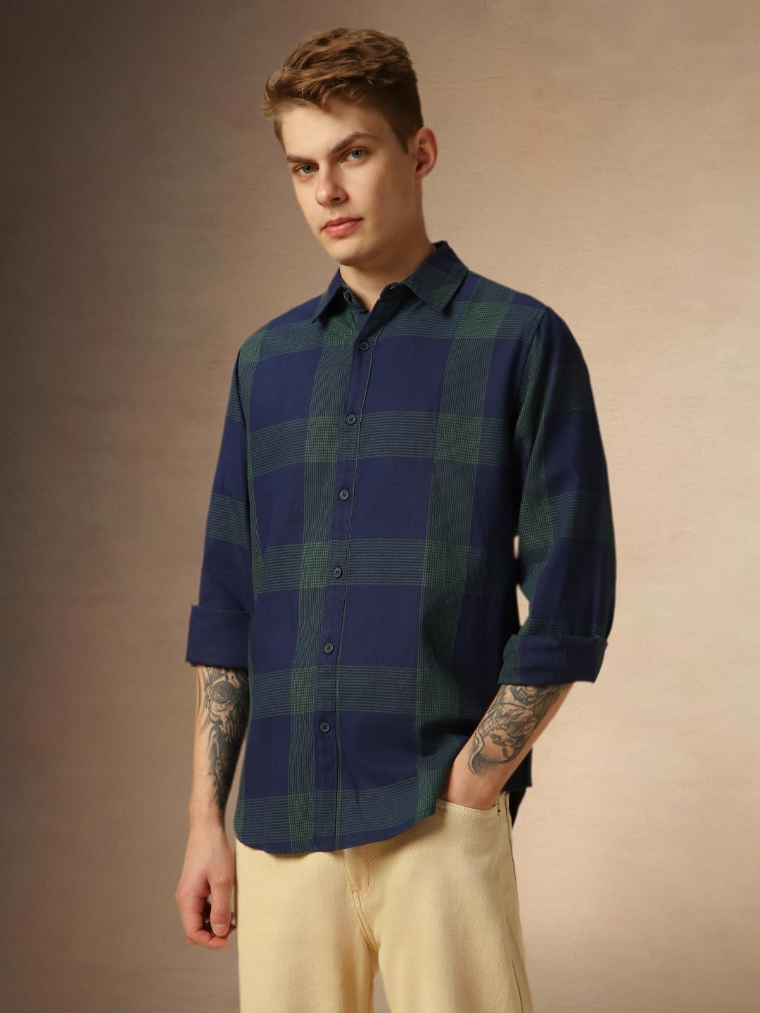 Dennis Lingo Men Navy Blue Checks Regular Fit Full Sleeve Spread Collar Shirts