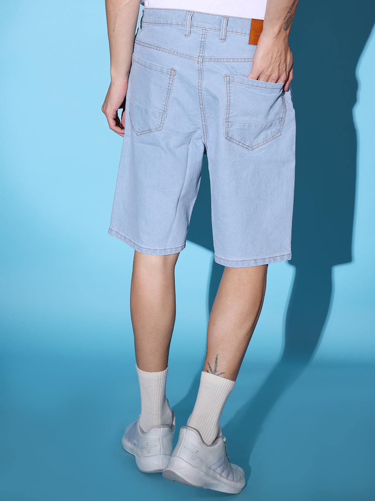 The Indian Garage Co Men Regular Fit Solid Mid-Rise Denim Shorts
