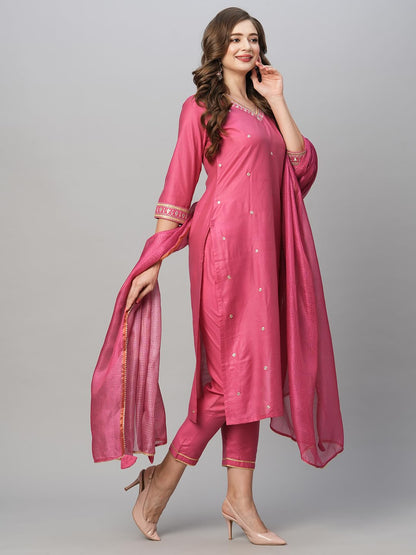 GoSriKi Womens Cotton Blend Floral Straight Kurta with Pant & Dupatta (BAGICHA-Rani-FNW-GS_Pink_Large)
