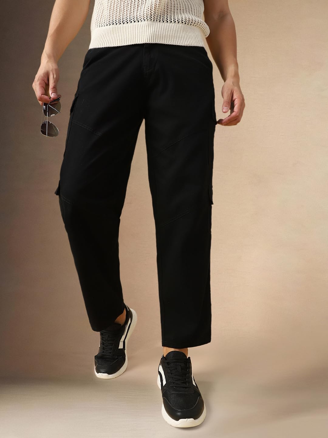 Dennis Lingo Mens Black Solid Cotton Loose Fit Cargo Trouser