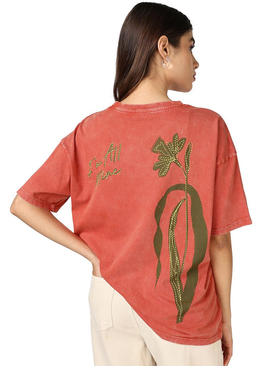 Bewakoof Womens Graphic Print Oversized Fit Half Sleeve Round Neck Cotton Acid Wash T-Shirt_694315_Orange_M