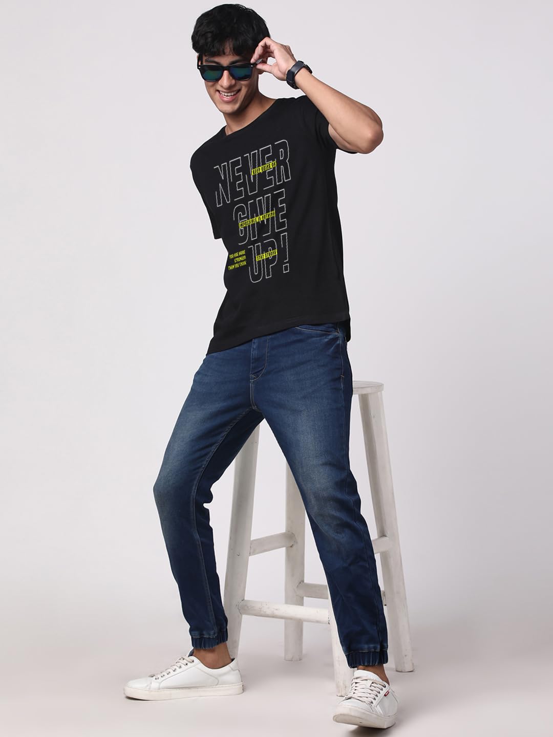ADRO Never Give Up Printed T-Shirt for Men - 100% Cotton, Regular Fit, Soft Breathable Fabric. (RN23-M-NVR-BL_Black)