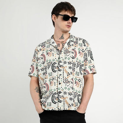 Campus Sutra Mens Off-White Oversized Bohemian Shirt for Casual Wear | Cuban Collar | Short Sleeve | Button Closure | Shirt Cra