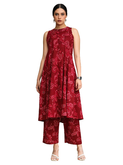 Varanga Floral Printed Halter Neck Anarkali Kurta With Trouser
