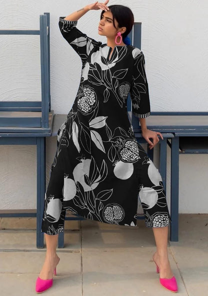 GoSriKi Women's Rayon Blend Printed Kurta, Small, Black, Model: ANAAR-BLACK-NW-GS