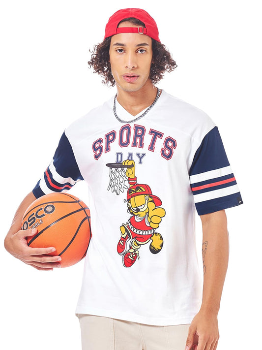 Bewakoof Official Garfield Merchandise MenS Graphic Print Oversized Fit Half Sleeve V-Neck Cotton T-Shirt_589293_White_M