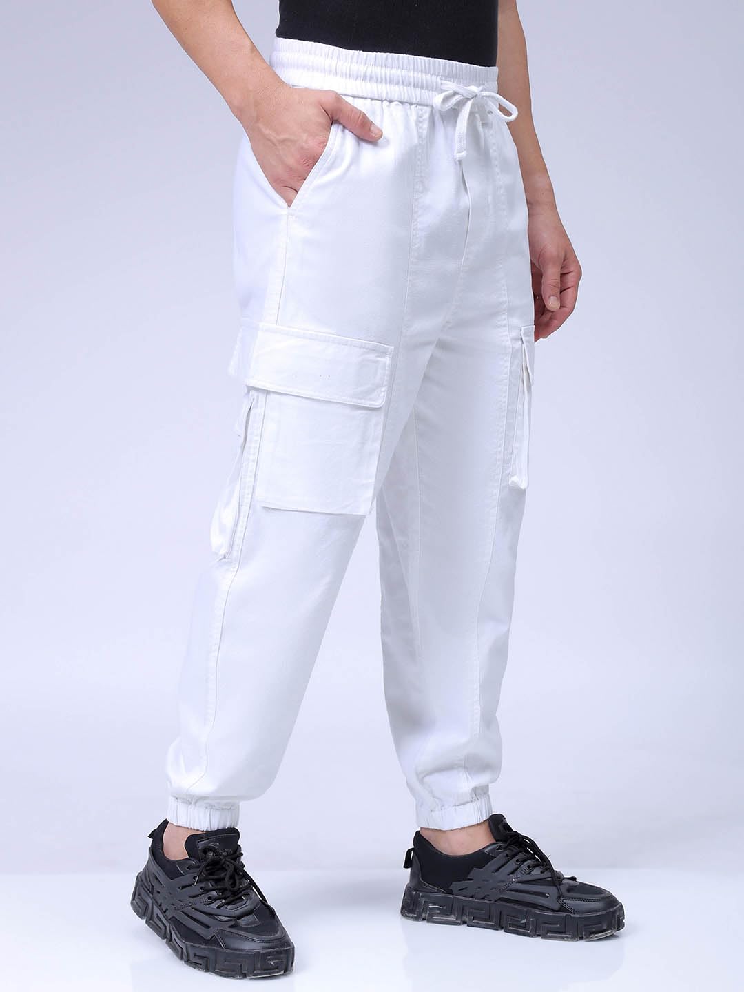 The Indian Garage Co Men Loose Baggy Solid Mid-Rise Cargo Joggers White