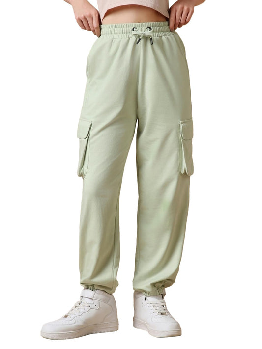 Bewakoof Air 1.0 Womens Solid Mid Rise Oversized Joggers_585683_Green_L