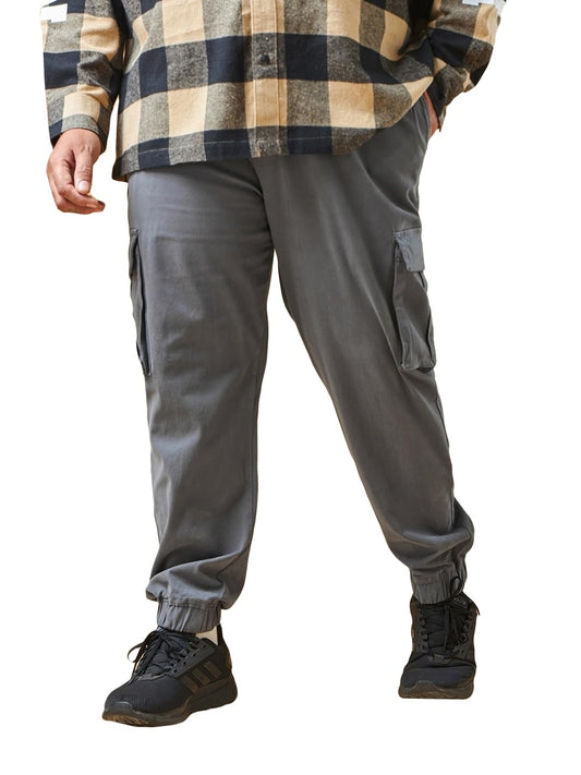 Bewakoof Mens Solid Oversized Fit Cotton Blend Plus Size Cargo Joggers_620444_Grey_40
