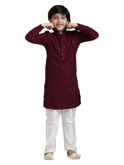 Manyavar Boys Viscose Chikankari Sequined Kurta Pyjama Set (2Pcs)(5-6 Years)