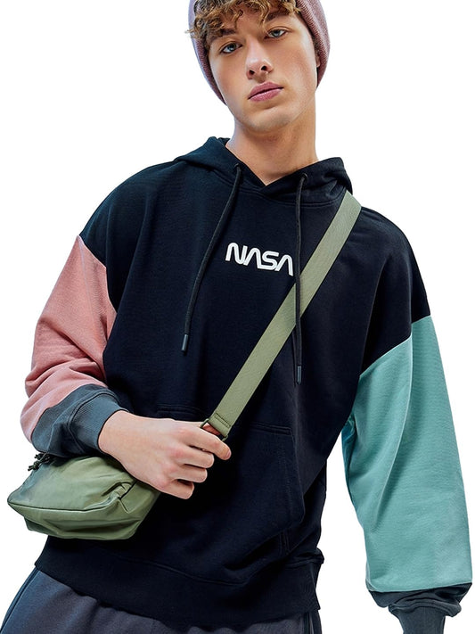 Bewakoof Official NASA Merchandise Mens Typography Oversized Hoodie_597127_Black_2XL