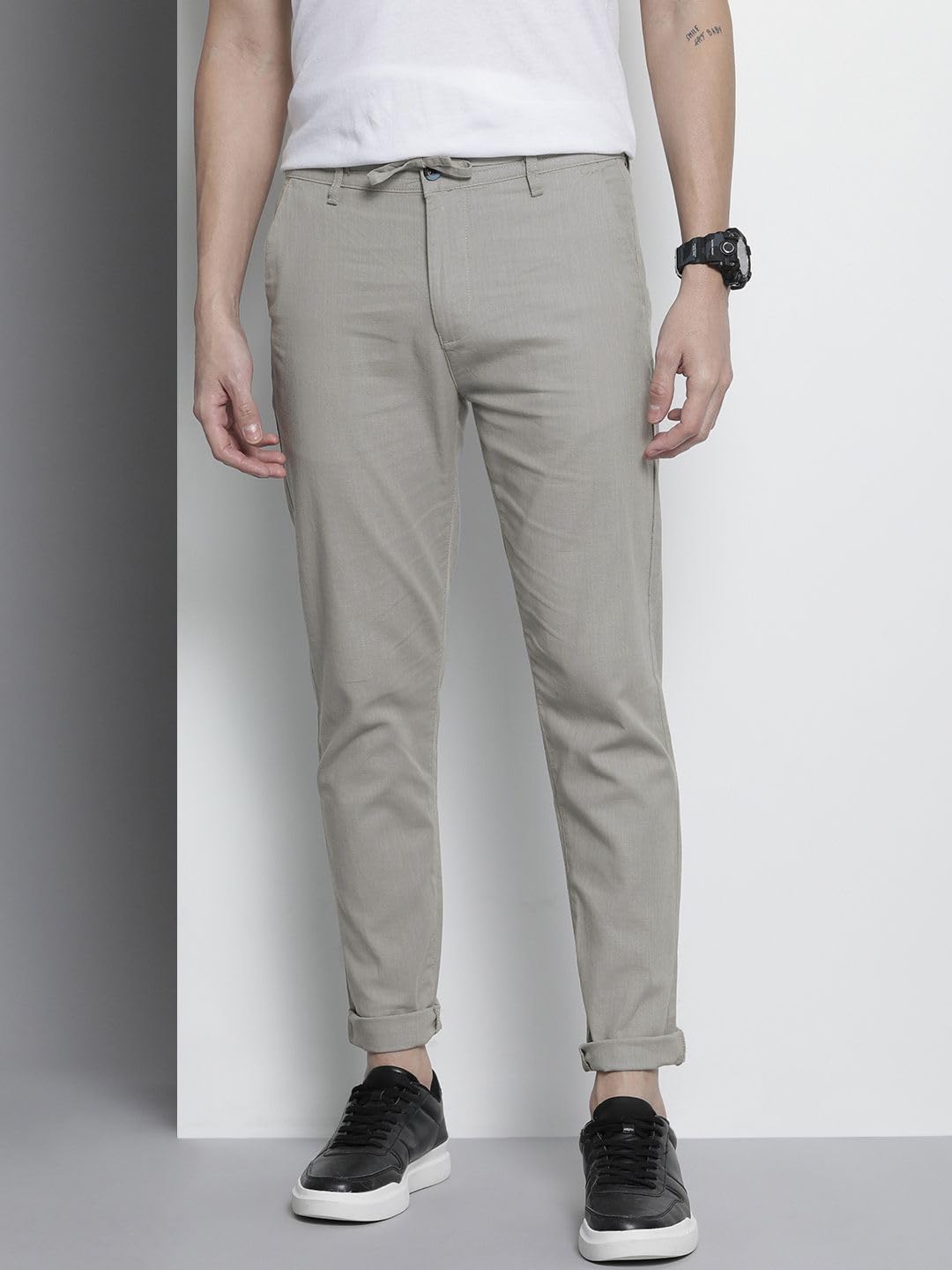 The Indian Garage Co Men Slim Fit Solid Mid-Rise Elasticated Linen Trousers Natural Grey