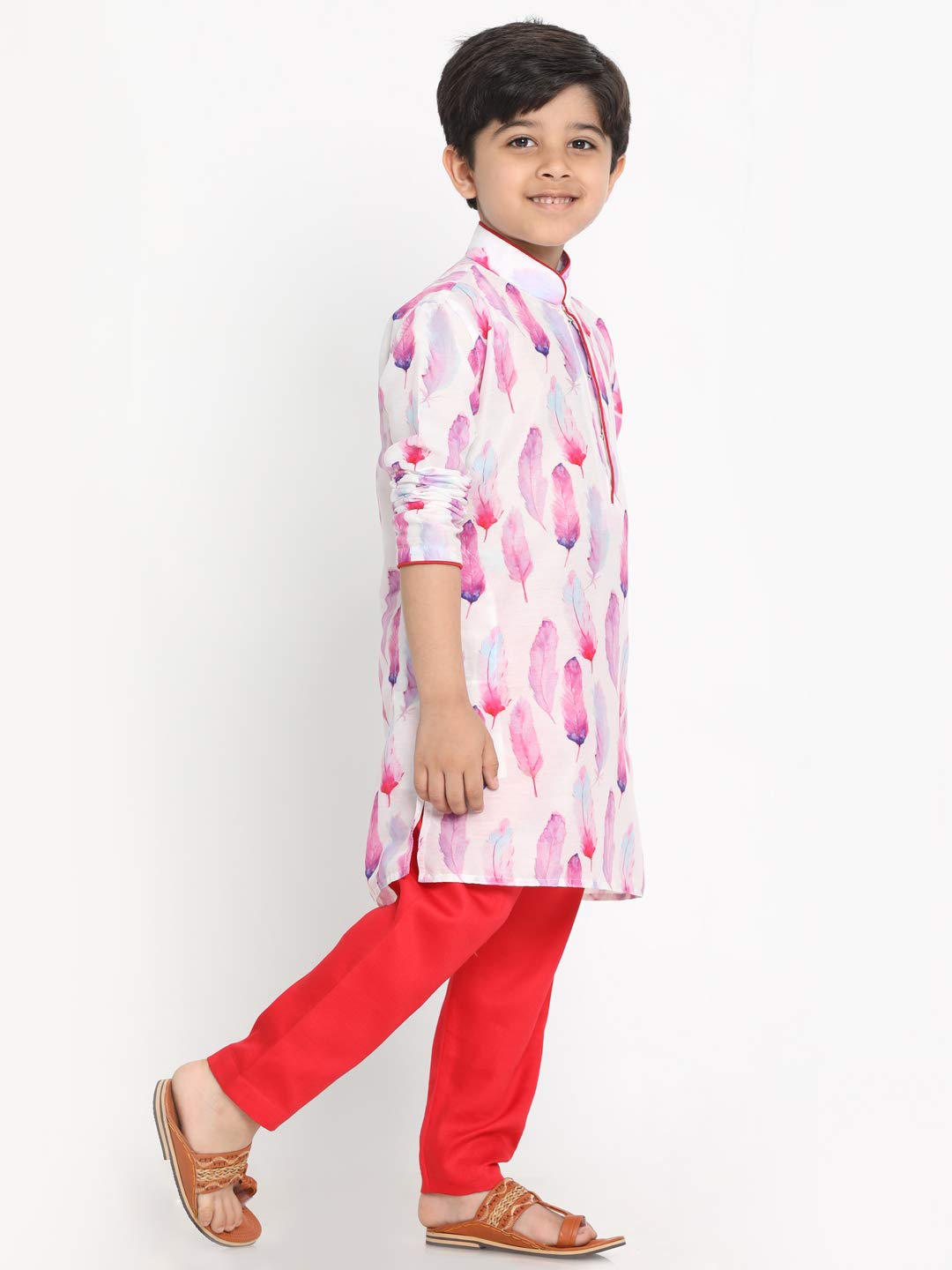 Jbn Creation Boys Multicolor-Base-White Cotton Blend Kurta And Pyjama Set