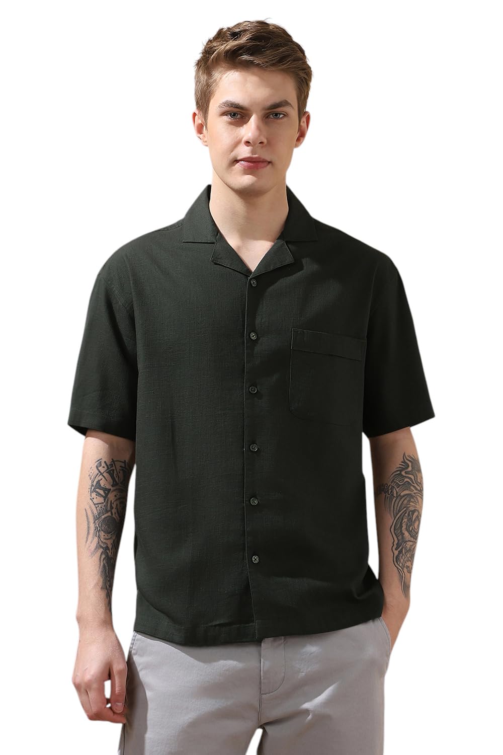 Dennis Lingo Men Relaxed Fit Olive Half Sleeves Cotton Casual Shirt