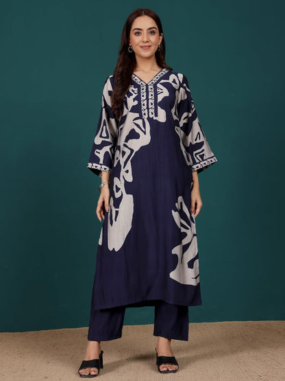 Varanga Women Abstract Printed V Neck Flared Sleeve Kurta With Trouser