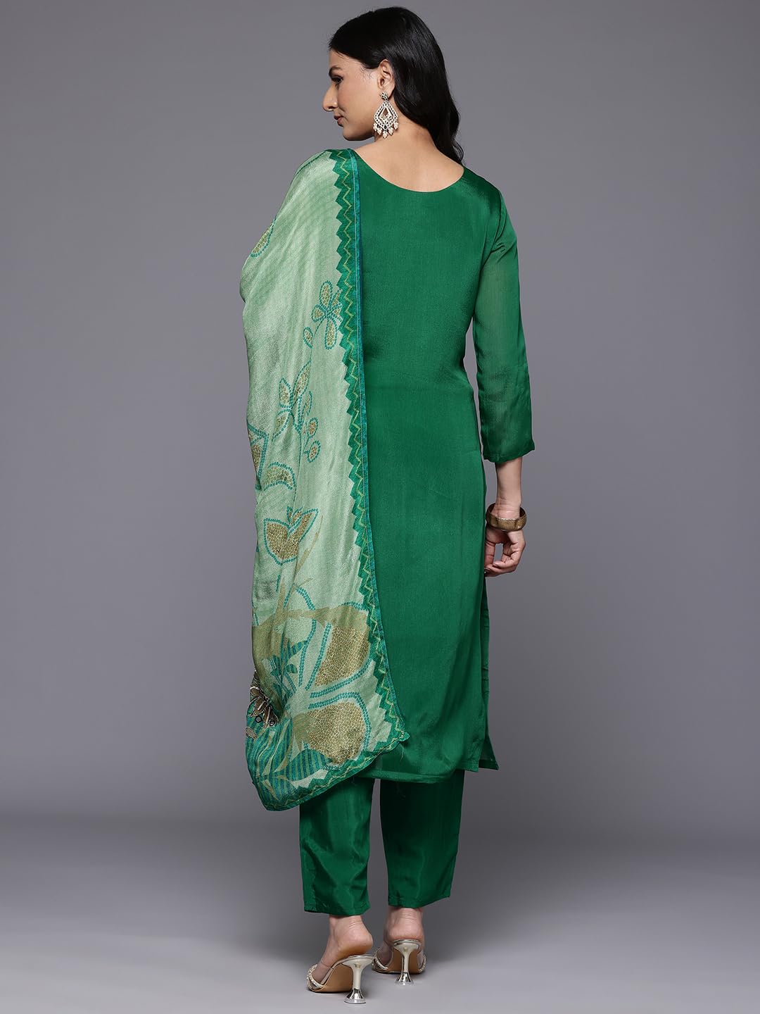 Varanga Women Green V-Neck Dabka and Cutdana Work Straight Kurta Paired with Bottom and Embroidered Dupatta