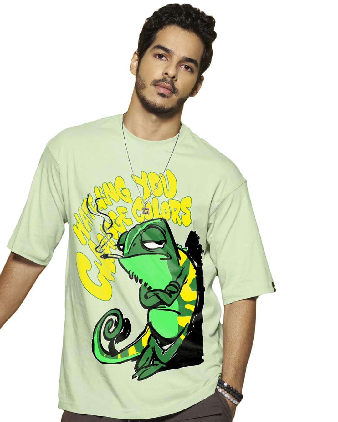 Bewakoof Mens Watching You Change Colours Graphic Printed 100% Cotton T-Shirt - Oversized Fit, Round Neck, Half Sleeves_592039_