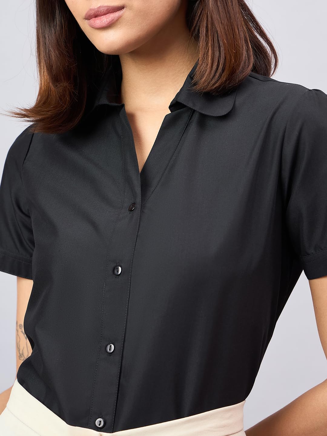 Style Quotient Women Short Sleeves Front Button and Collar Shirt