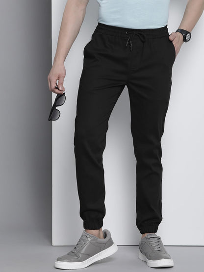 The Indian Garage Co Men Slim Fit Solid Mid-Rise Stretchable Chino Joggers Black