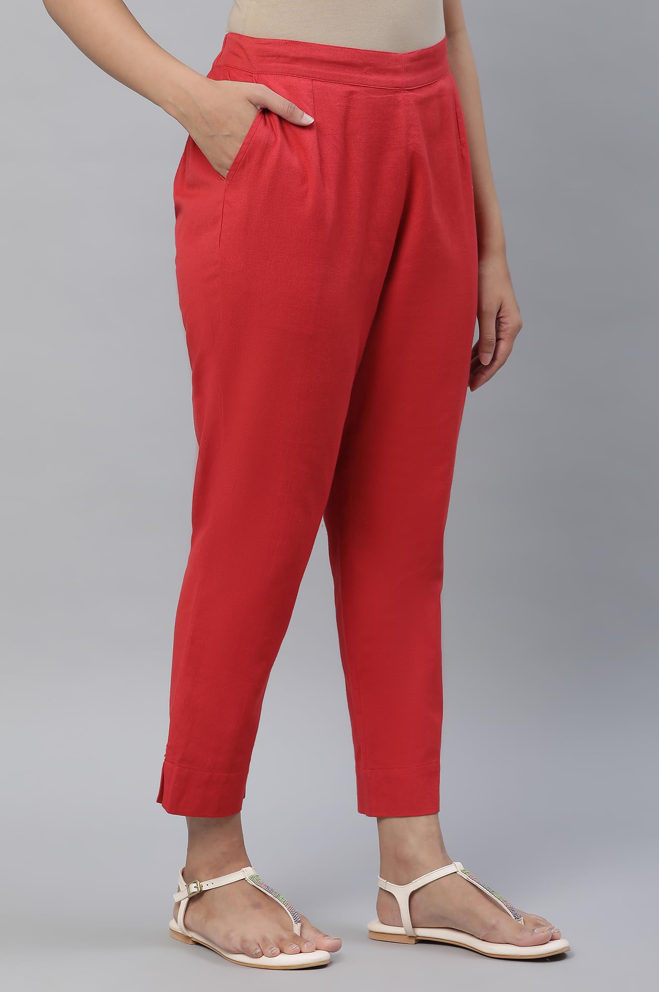 Aurelia Womens Red Cotton-Blend Solid Regular Trousers