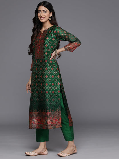 Varanga Women Green Ethnic Motif Printed Straight Kurta Paired With Tonal Bottom And Printed Dupatta.