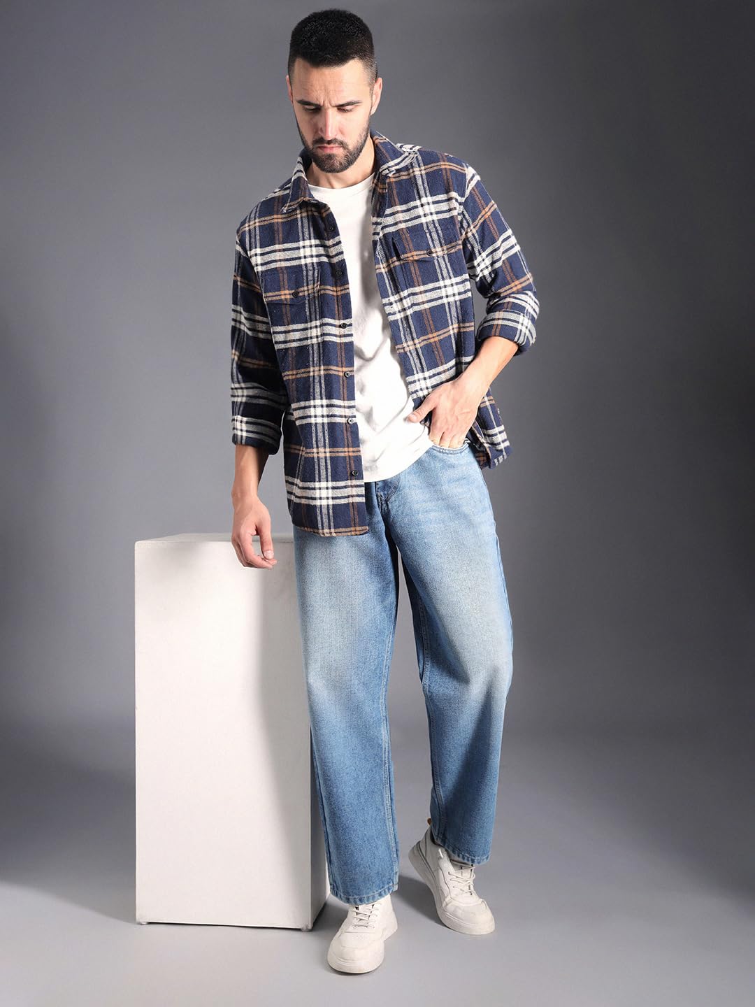 High Star Men Wide Leg Clean Look Light Fade Cotton Jeans
