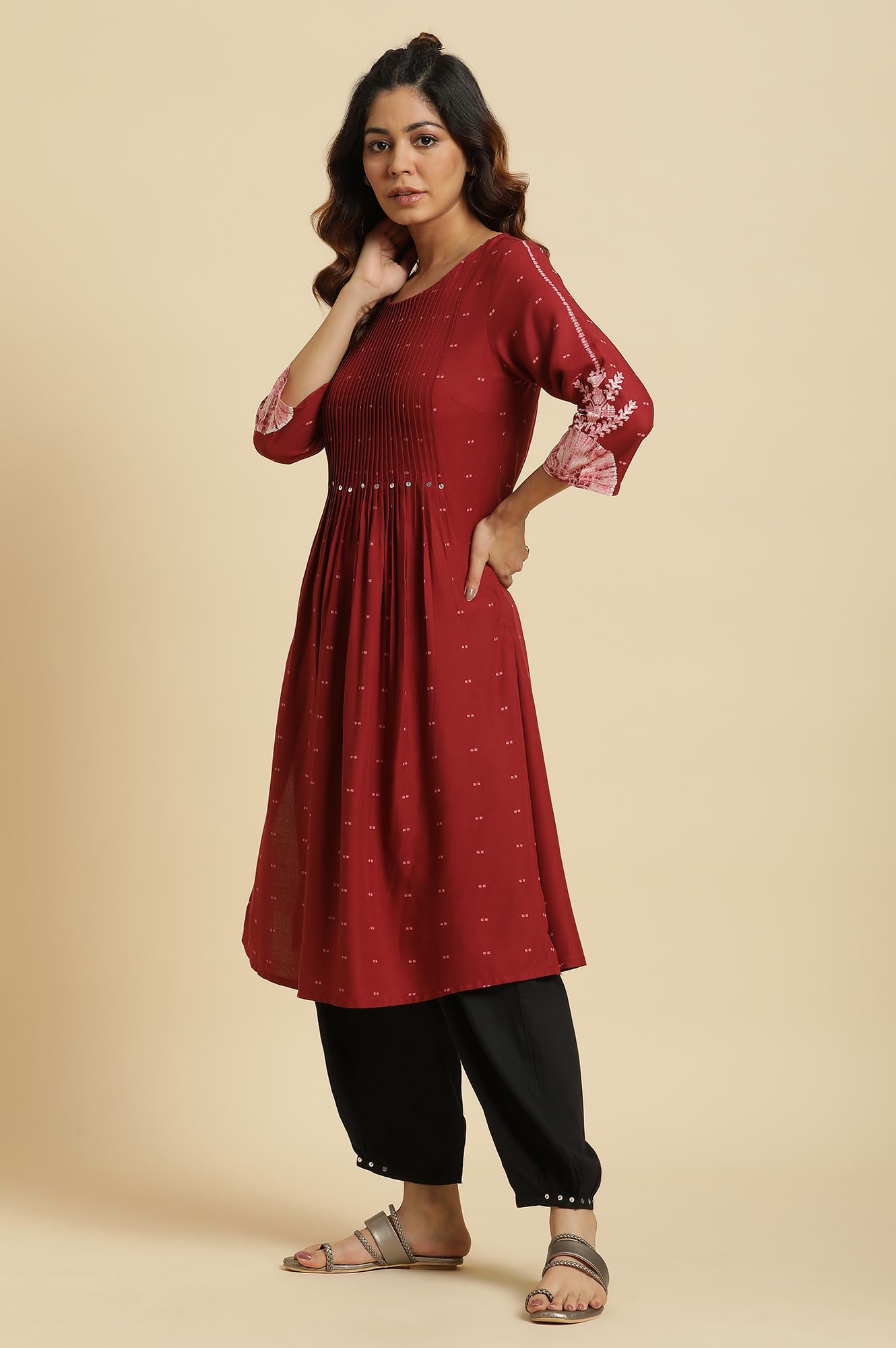 W For Woman Maroon Floral Printed Regular Kurta With Sequins