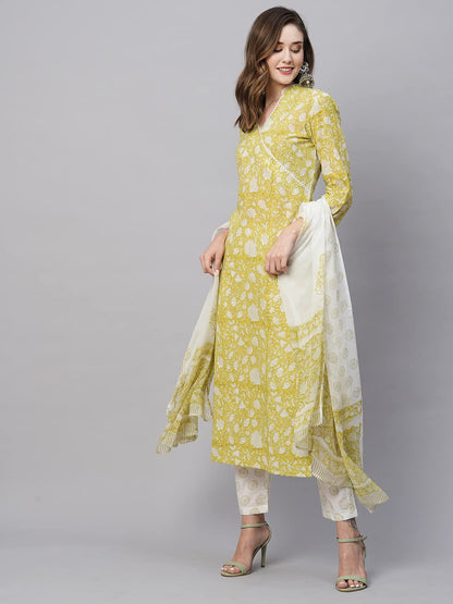 GoSriKi Women's Cotton Blend Straight Printed Kurta with Pant & Dupatta (Avni Green-GS)