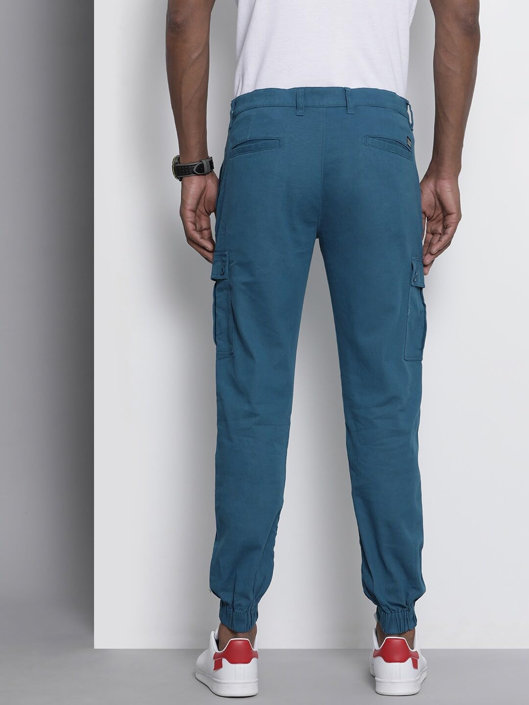 The Indian Garage Co Men Slim Fit Solid Mid-Rise Stretchable Cuffed Cargos