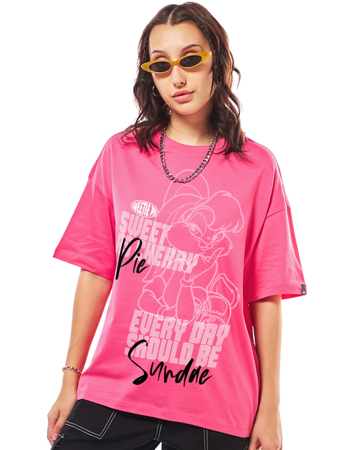 Bewakoof X Looney Tunes Lola Bunny Women Graphic Print Oversized Fit Half Sleeve Round Neck Cotton Jersey T-Shirt_661971_Pink_L