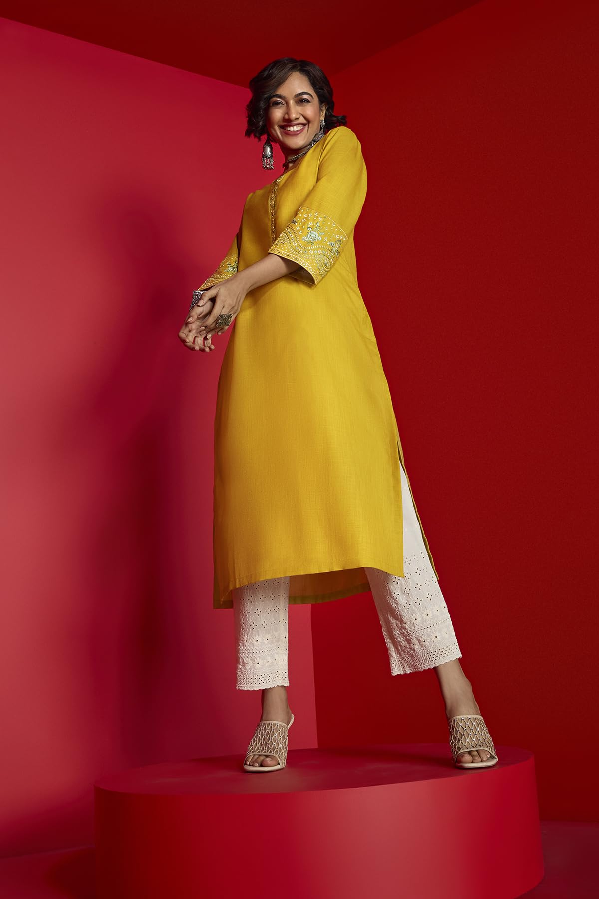 Soch Womens Mustard Silk Blend Embroidered Kurta Set With Thread Work