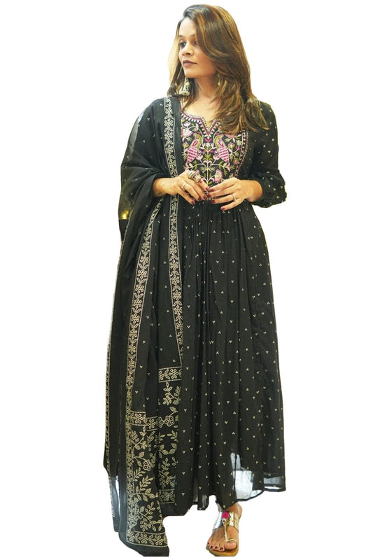 Gosriki WomenS Rayon Viscose Printed Anarkali Kurta With Pant & Dupatta (Kanota Black-Vks01-Gs_M_Green_Medium)