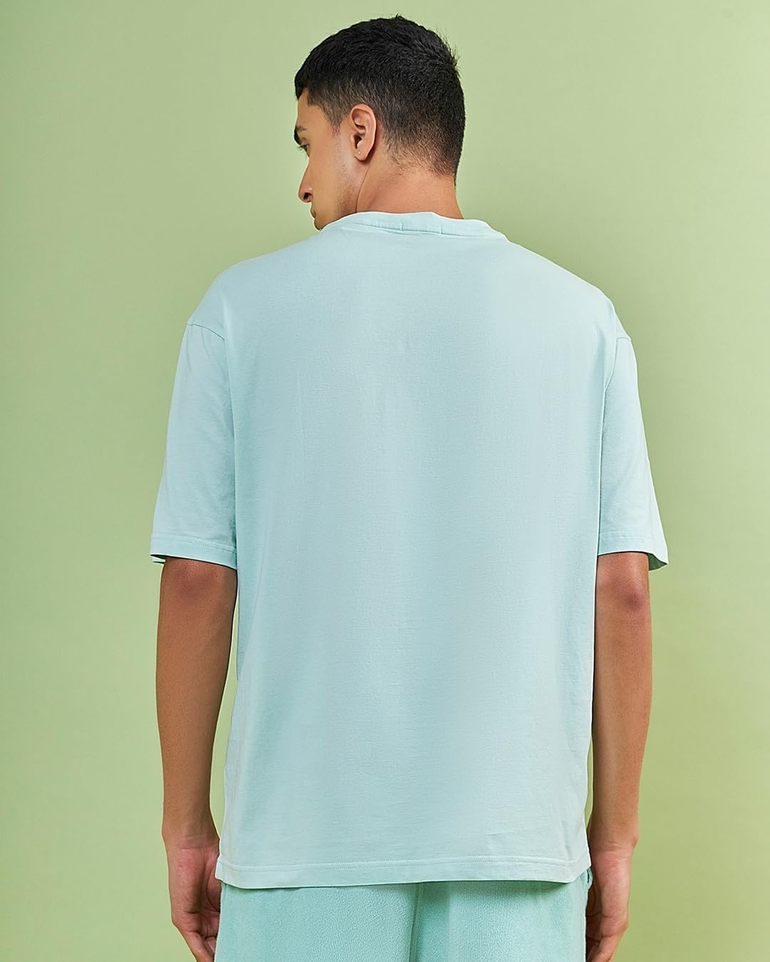 Bewakoof Mens Solid Bird Egg Green Round Neck Half Sleeve Oversized T-Shirt