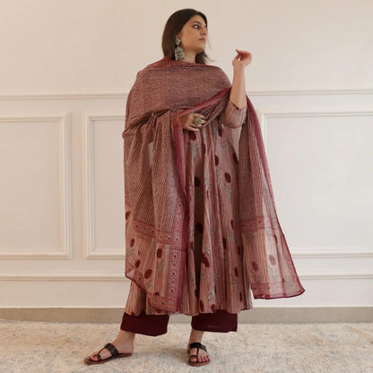 ANNI DESIGNER Womens Rayon Blend Floral Regular Kurta with Pant & Dupatta (Prisha Wine