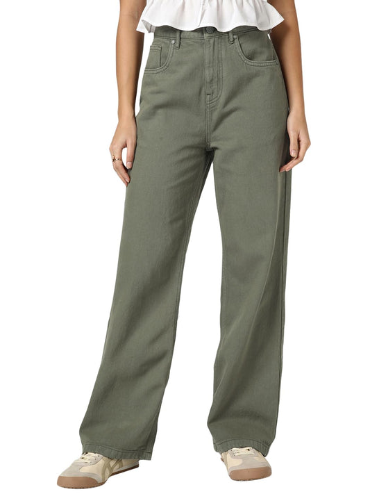 Bewakoof Womens Solid Straight Fit Pure Cotton Jeans_1004047_Green_28