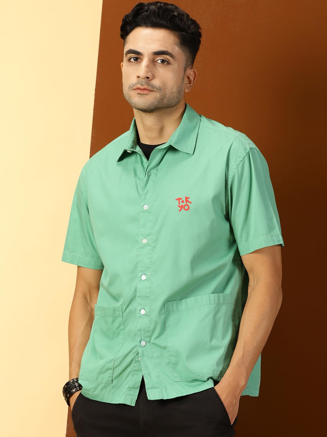 Thomas Scott Mens | Classic | Boxy Fit | Short Sleeves | Spread Collar | Solid | 2 Pockets | 100% Cotton | Casual | Shirt (TS12