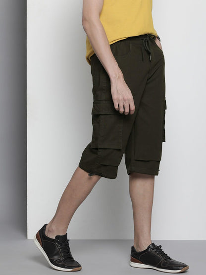 The Indian Garage Co Men Relaxed Fit Solid Mid-Rise Cargo Bermuda Shorts Dark Olive